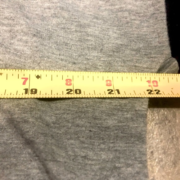 🔥Veveret🔥Ladies Cropped Hoodie🔥Measurements in Photos🔥 - Picture 9 of 10